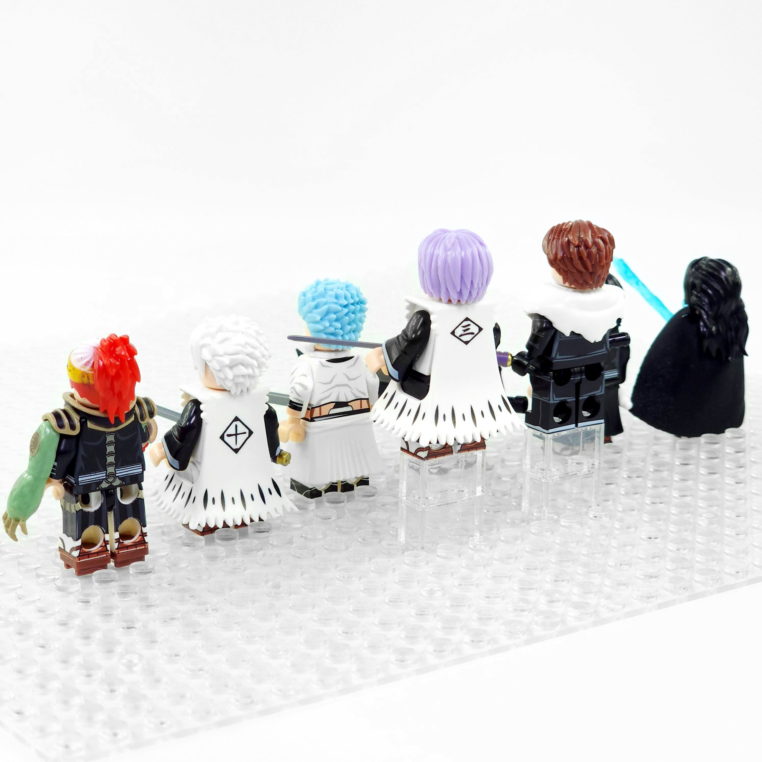 Bleach Anime Series Minifigure Set of 8pcs With Weapons & Accessories