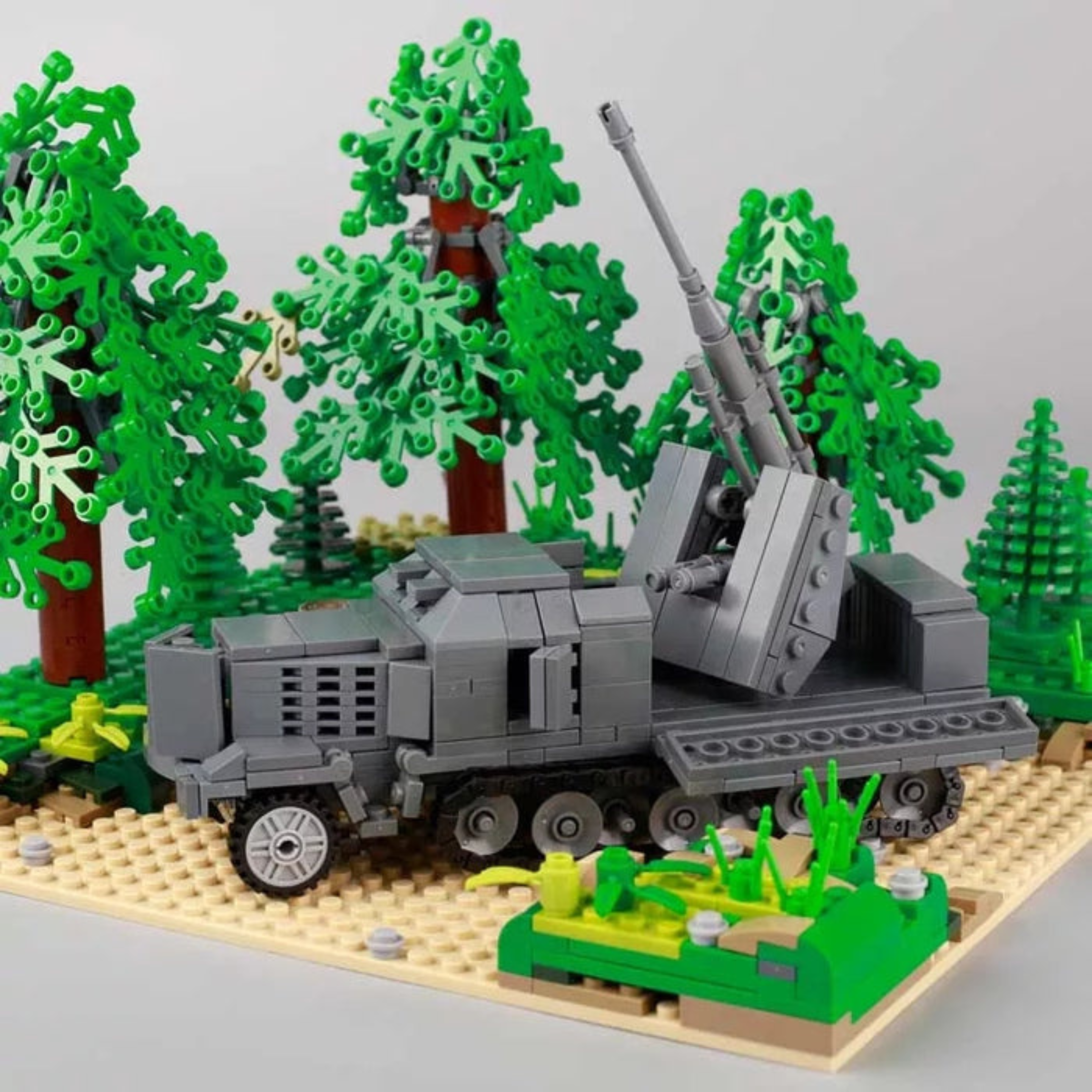 WWII German Sd.Kfz. 7/1 Half-Track Flak 37 Anti-Aircraft Gun Building Blocks Set - Image 3