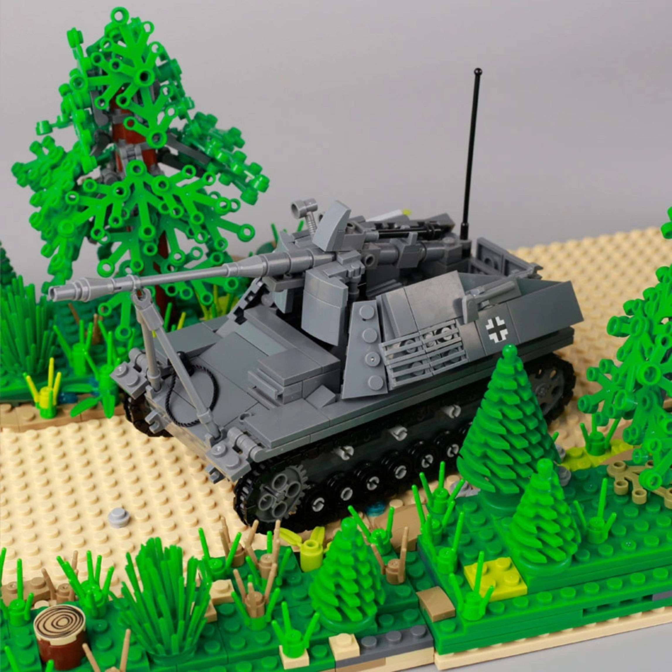 WWII German Marder III Tank Destroyer Building Block Set – Panzerjäger 38(t) with 7.5 cm Pak 40 Cannon - Image 2