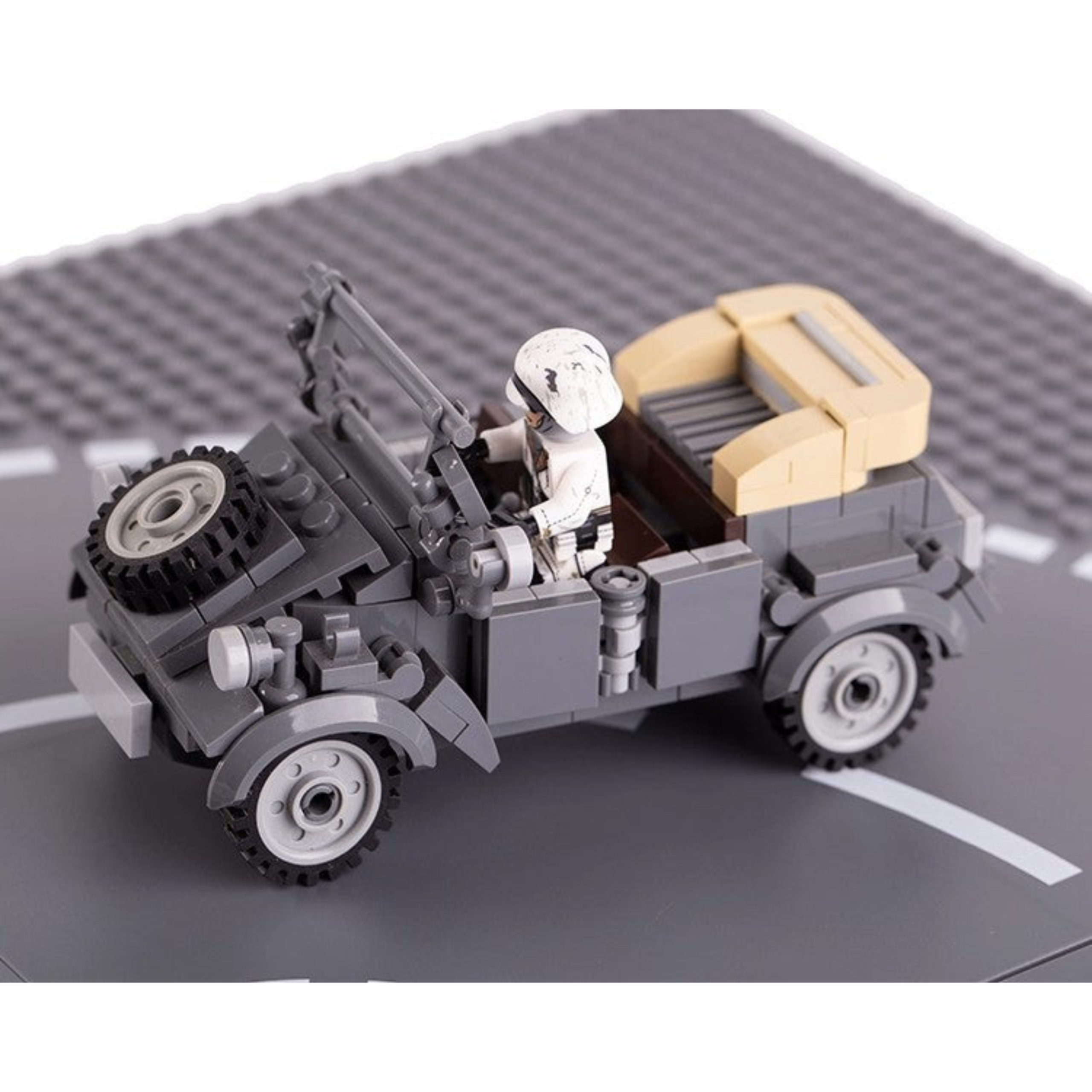 WWII Kübelwagen German Military Vehicle Building Blocks Set - Image 4