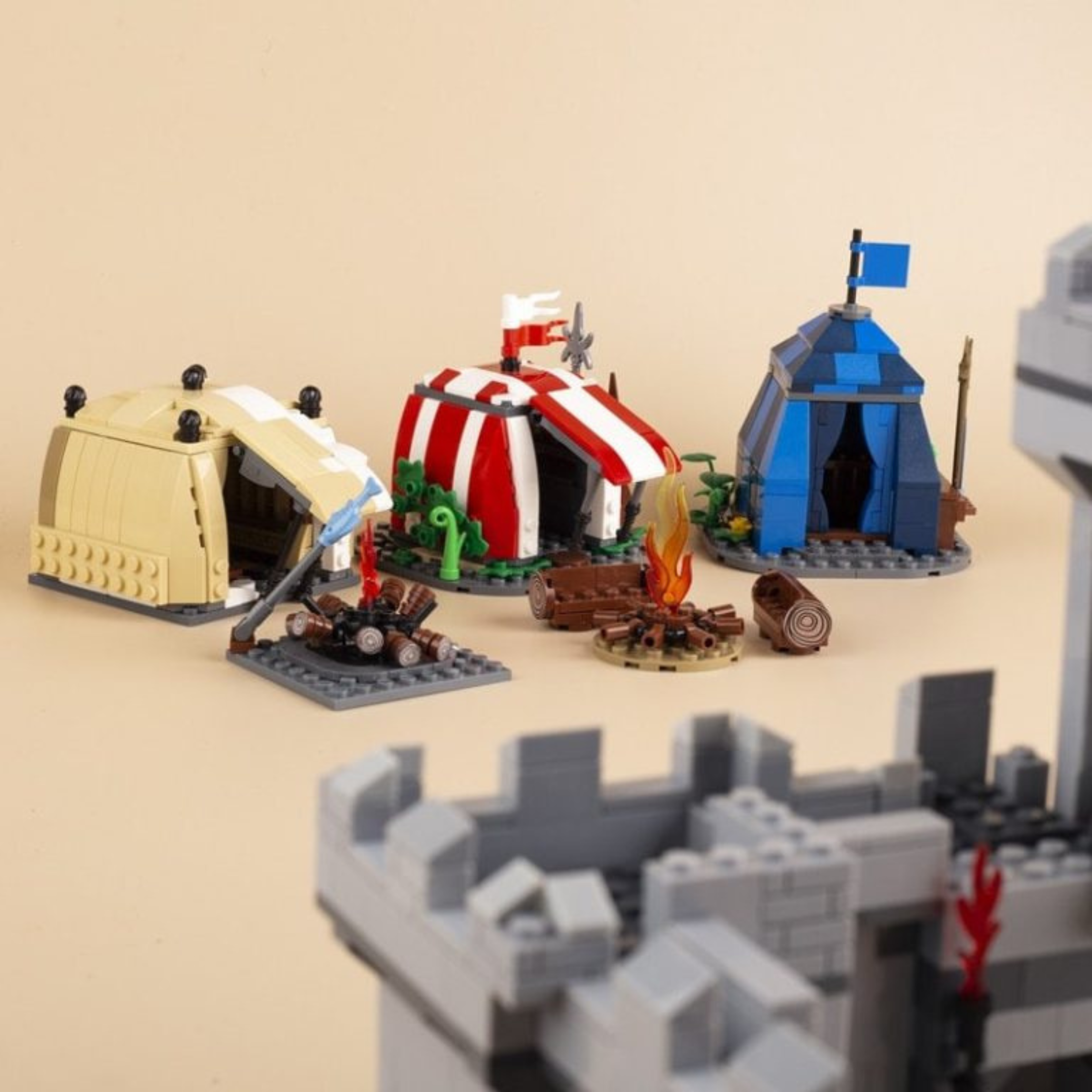 Medieval War Camp and Siege Equipment Building Blocks Set - Image 5