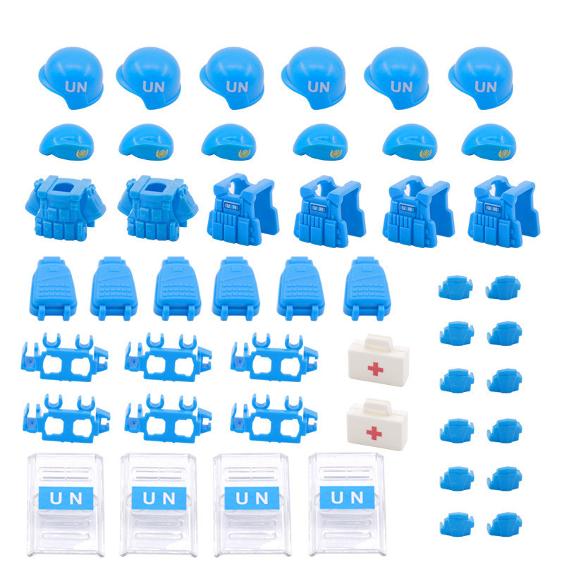 UN Peacekeeping Gear Weapons & Accessories Set - Image 2